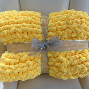 Chunky Arm Knit Blanket - Vintage (white) or Gray